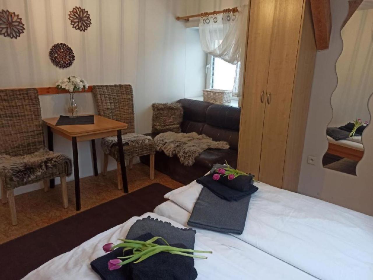 Apartmany Ziakova - Ubytovani Nove Hrady 111 Εξωτερικό φωτογραφία